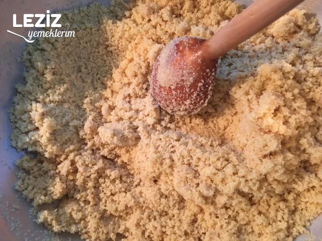 Sütlü İrmik Helvası Nasıl Yapılır