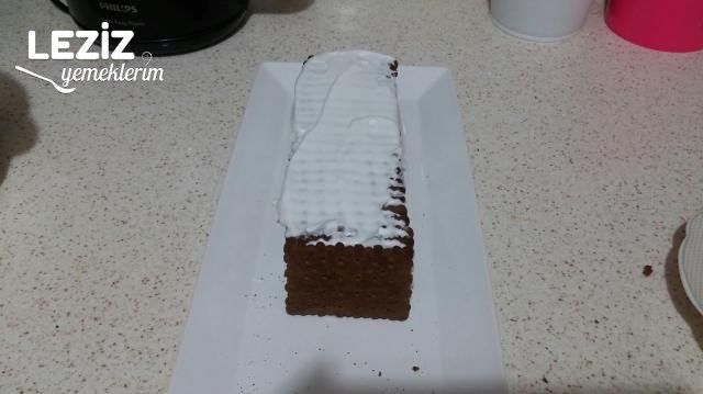 Nefis Balerin Pastası Tarifi (3 Malzemeli)