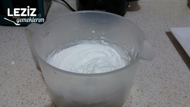 Nefis Balerin Pastası Tarifi (3 Malzemeli)