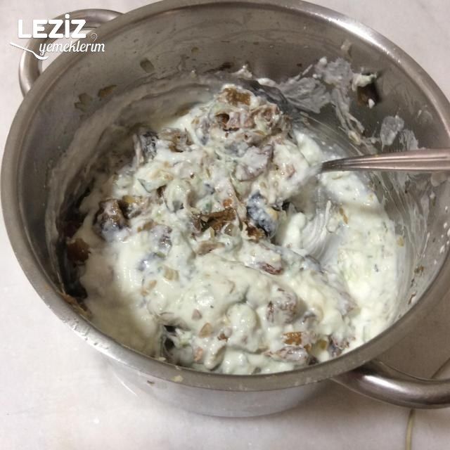 Kuru Patlıcan Yoğurtlaması