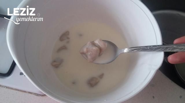 Kayseri Usulü Mantı Yoğurtlama