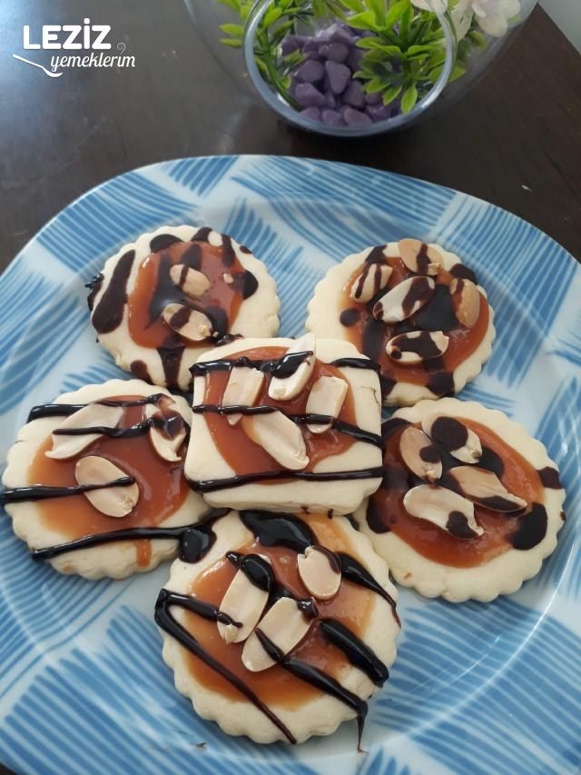 Fıstıklı Karamelli Kurabiye (1 Tane Asla Yetmez)