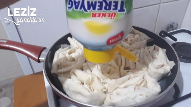 Tavada Gül Böreği