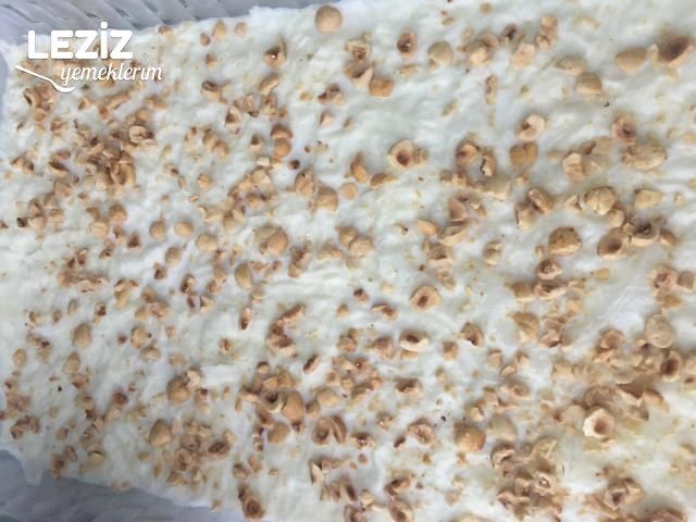 Ramazana Özel Fındıklı Güllaç Tarifi