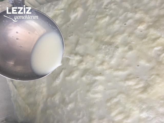 Ramazana Özel Fındıklı Güllaç Tarifi