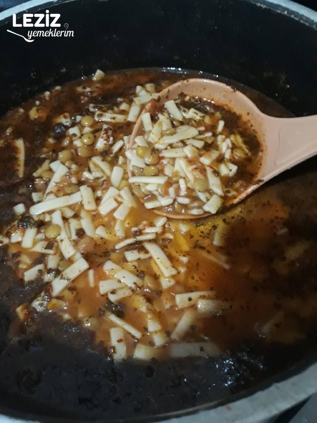 Yeşil Mercimekli Erişte Çorbası Nasıl Yapılır?