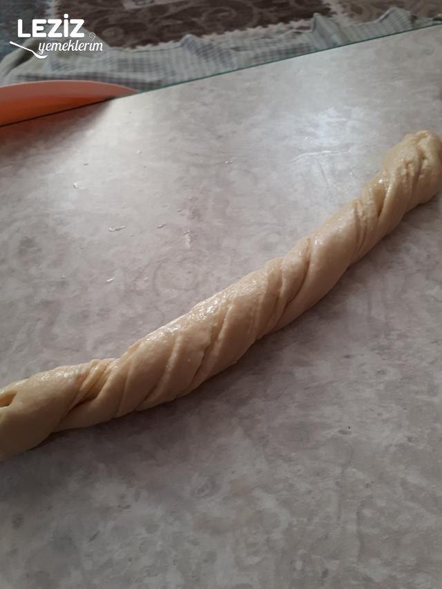Tarçınlı - Tereyağlı Çörek