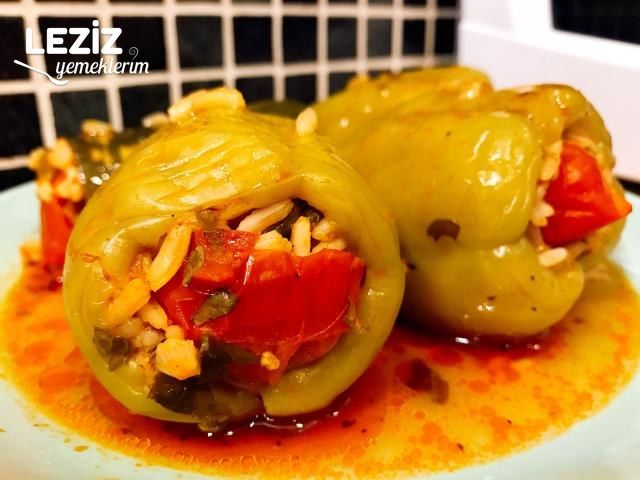 Leziz Biber Dolması (Zeytin Yağlı)