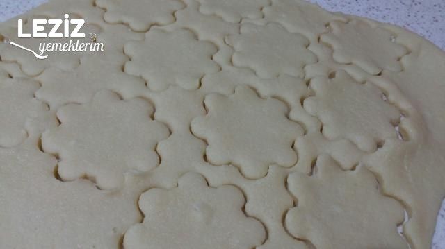 Ağızda Dağılan İçi Dışı Kaşar Peynirli Kurabiye (1 Hafta Bayatlamayan)