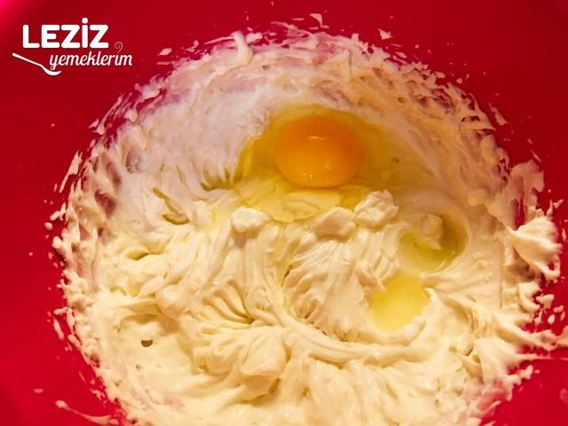 Muffin Kalıbında Mini Cheesecake Tarifi