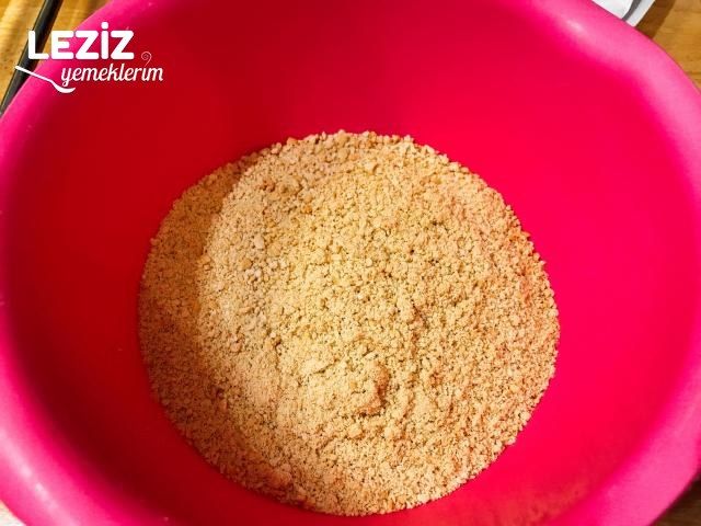 Muffin Kalıbında Mini Cheesecake Tarifi