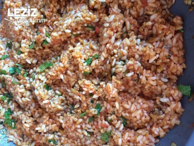 Domatesli Bulgurlu Biber Dolması