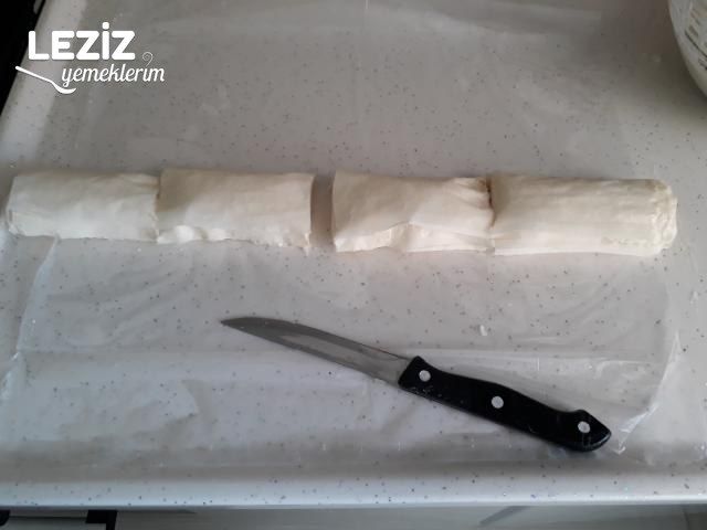 Baklava Yufkasından Çıtır Börek Yapımı