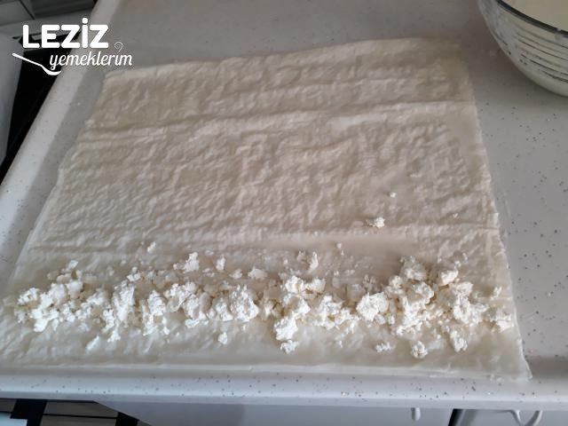 Baklava Yufkasından Çıtır Börek Yapımı