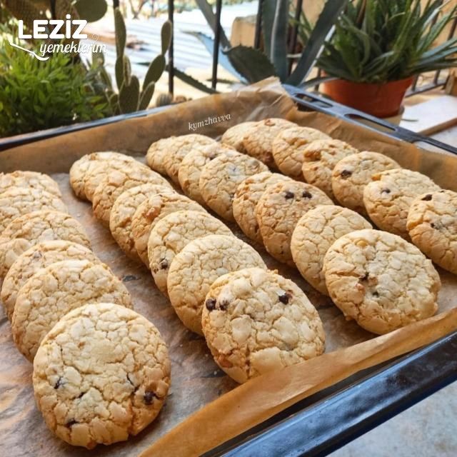 Katı Yağsız Parça Çikolatalı Kurabiye