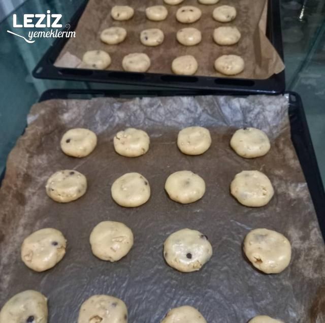 Katı Yağsız Parça Çikolatalı Kurabiye