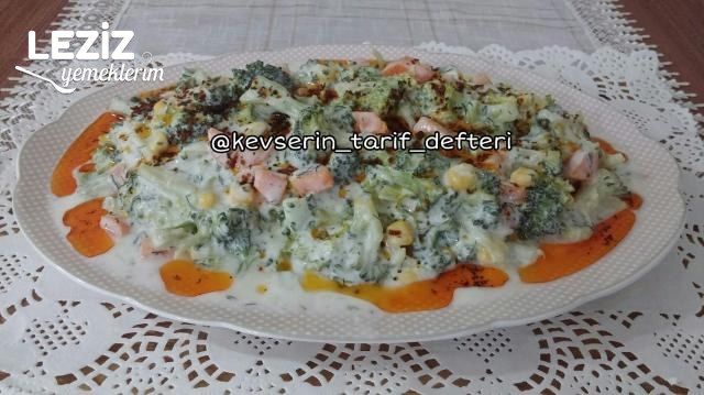 Yoğurtlu Brokoli Salatası Nasıl Yapılır