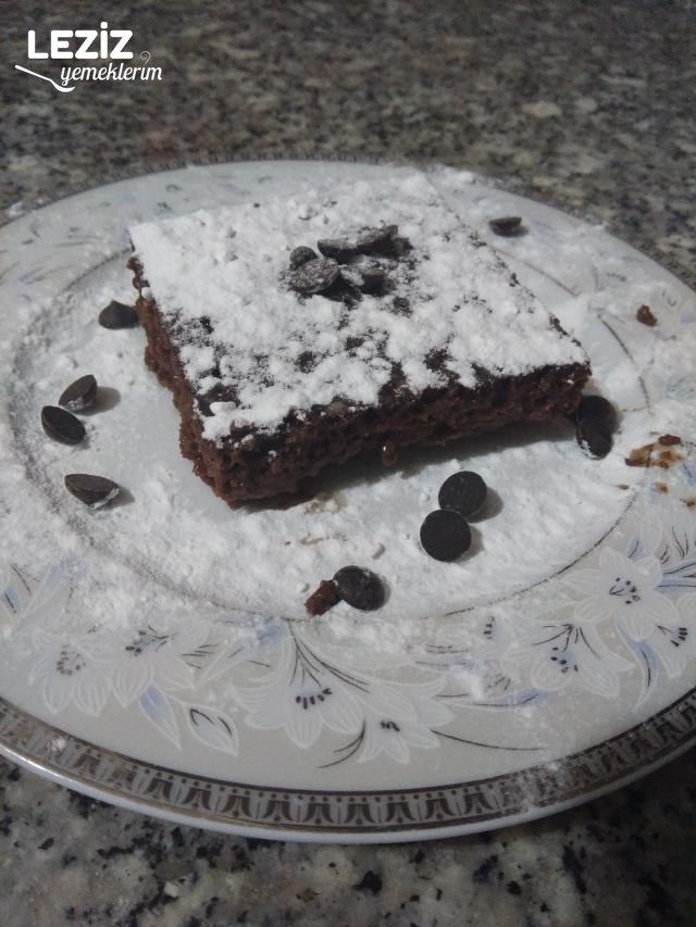 Kremalı Islak Kek Tarifi Leziz Yemeklerim