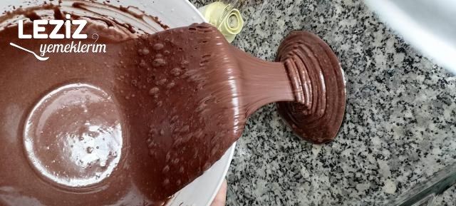 Kolay Borcam Pastası (Püf Noktalarıyla)