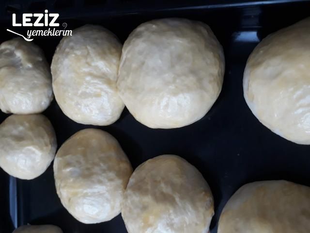 Saçaklı (Sakallı) Poğaça