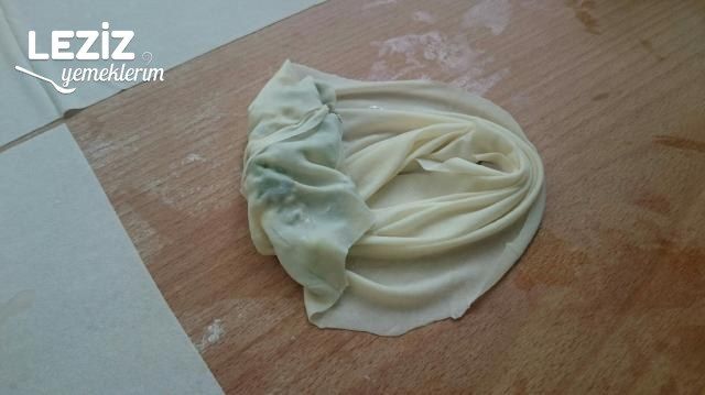 El Açması Midye Börek