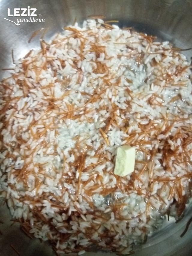 Tel Şehriyeli Pirinç Pilavı Tarifi