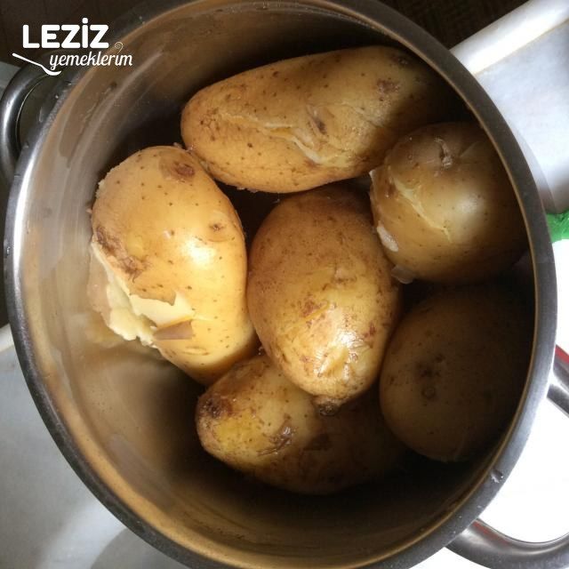 Patates Salatasının Yapımı