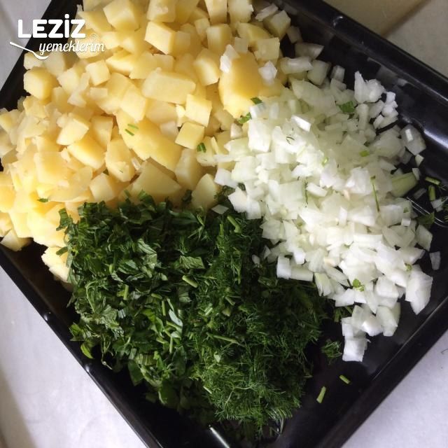 Patates Salatasının Yapımı