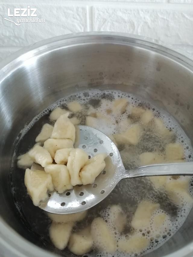 Ev Yapımı Patatesli Kolay Mantı