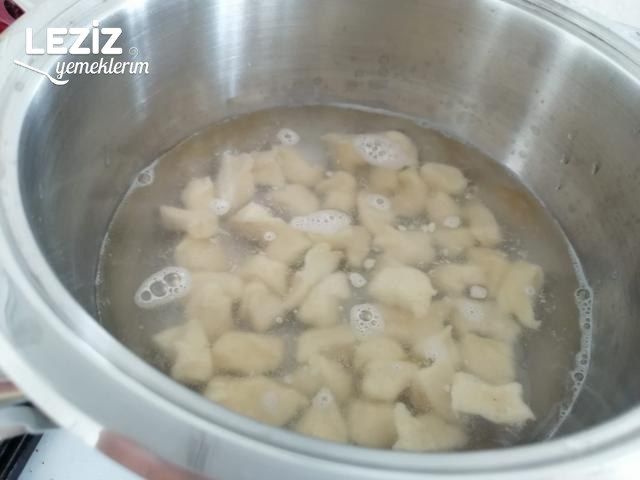 Ev Yapımı Patatesli Kolay Mantı