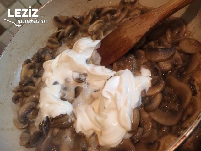 Nefis Kremalı Mantarlı Makarna