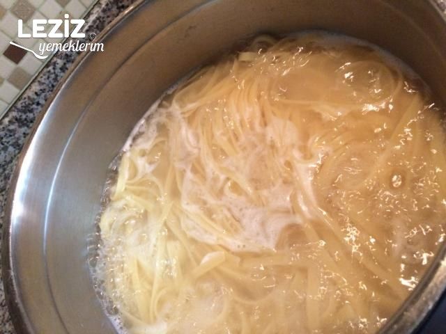 Nefis Kremalı Mantarlı Makarna