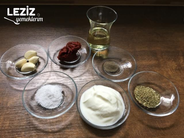 Fırında Patatesli Tavuk Kanat