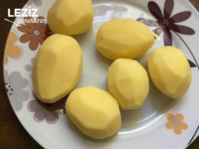 Fırında Patatesli Tavuk Kanat