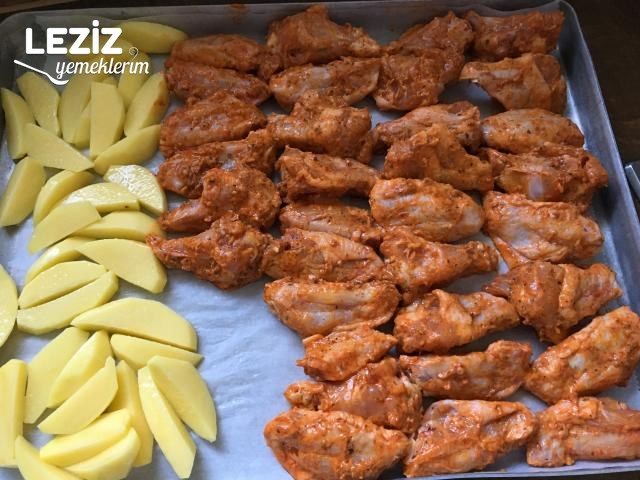 Fırında Patatesli Tavuk Kanat