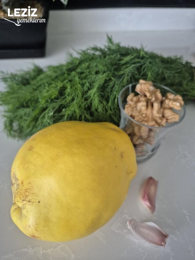 Ayva Salatası Tarifi