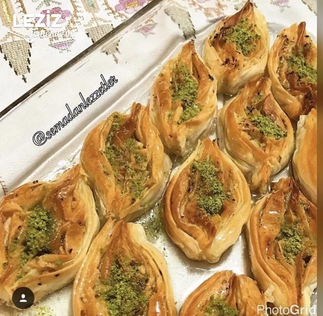 Büzgülü Baklava (Kayık Baklava)