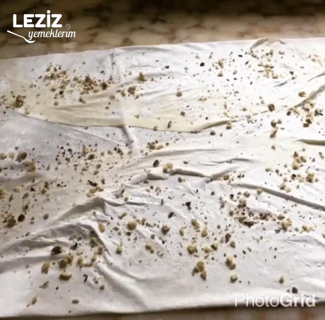 Büzgülü Baklava (Kayık Baklava)