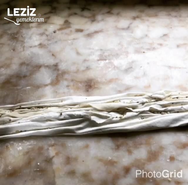 Büzgülü Baklava (Kayık Baklava)