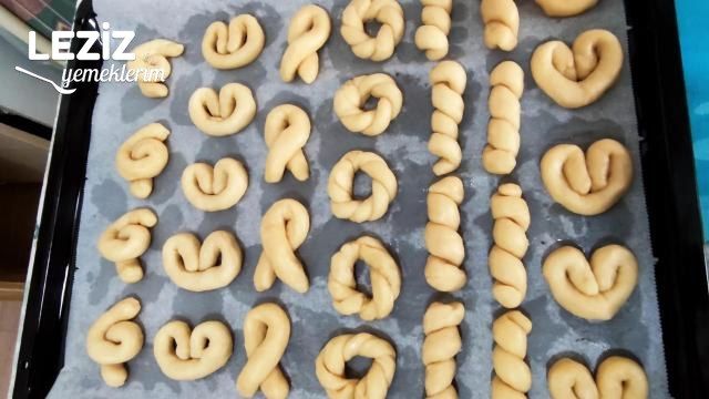 Pastane Tadında Tuzla Kurabiye