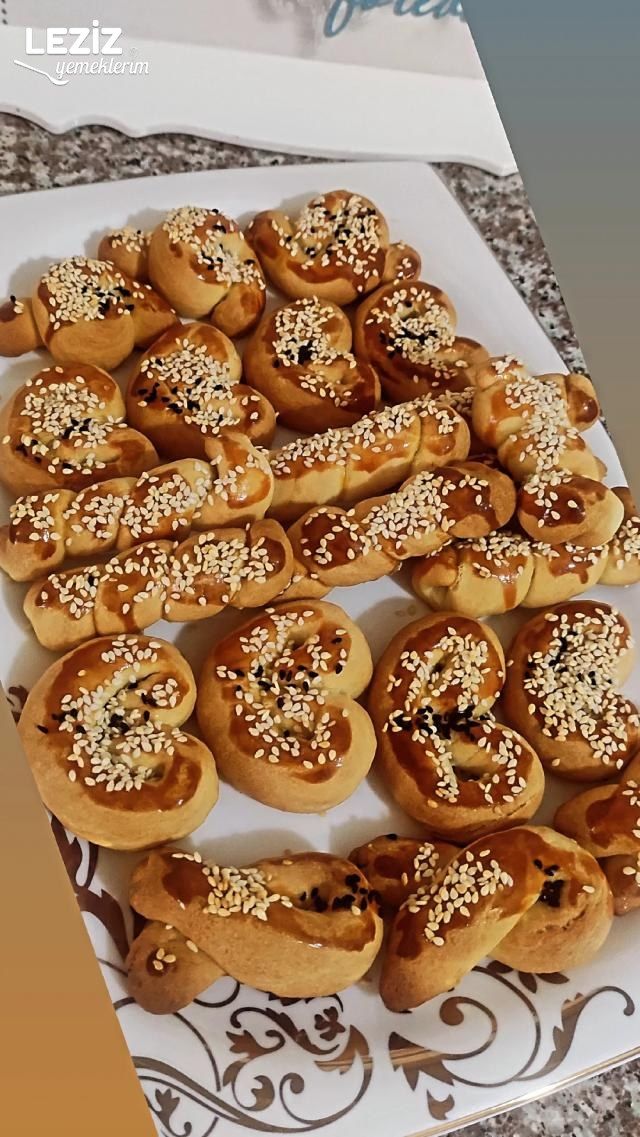 Pastane Tadında Tuzla Kurabiye