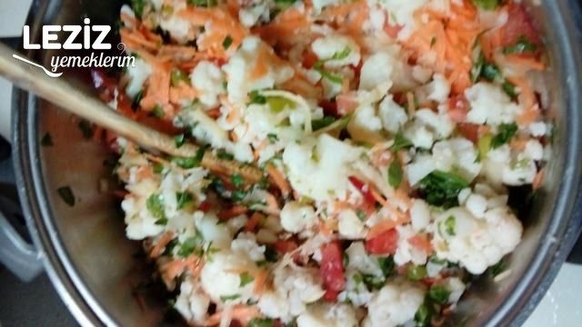 Bir Karnabahardan Üç Çeşit Yemek (Seç Seç Ye)