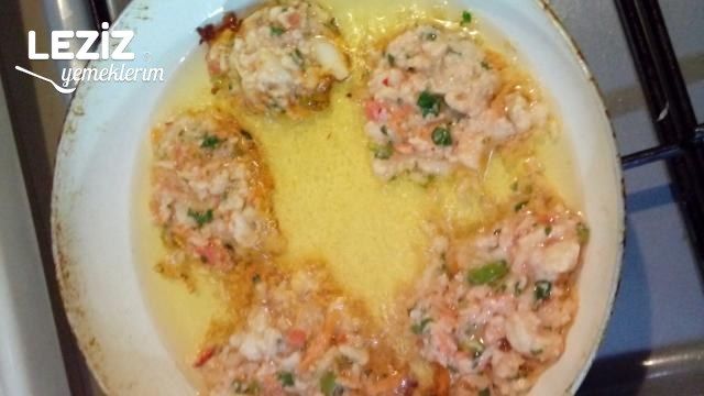 Bir Karnabahardan Üç Çeşit Yemek (Seç Seç Ye)