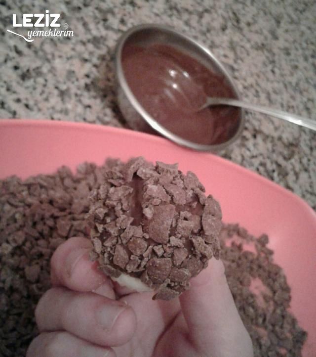 Kelogslu Çikolatalı Kurabiye