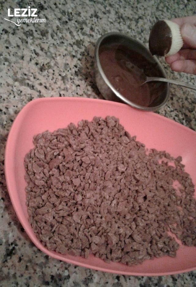 Kelogslu Çikolatalı Kurabiye