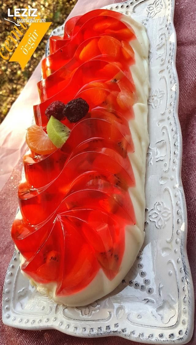 Karışık Meyveli Jöleli Muhallebi