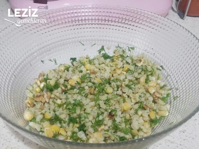 Nefis Yoğurtlu Buğday Salatası Tarifi