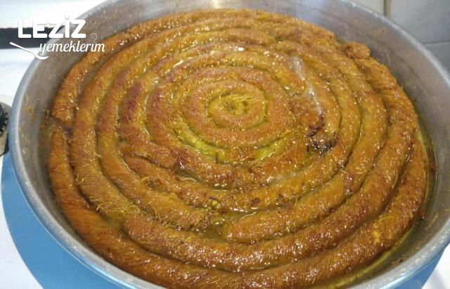 Pastane Usulü Burma Kadayıf (Bütün Aşamalarıyla)