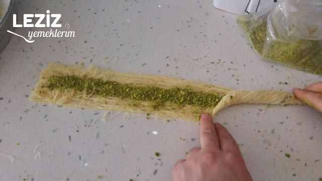 Pastane Usulü Burma Kadayıf (Bütün Aşamalarıyla)