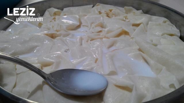 Enfes Pratik Patatesli Börek